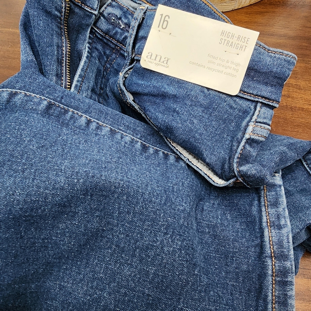 Ana High-Rise Straight Jeans